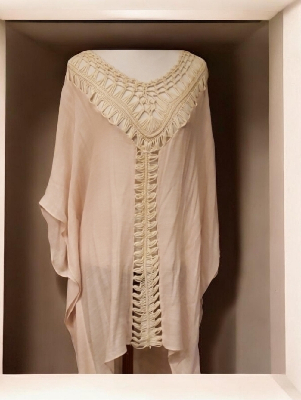 UMGEE CREAM CROCHET‎ LONG TUNIC/COVERUP Size S/M